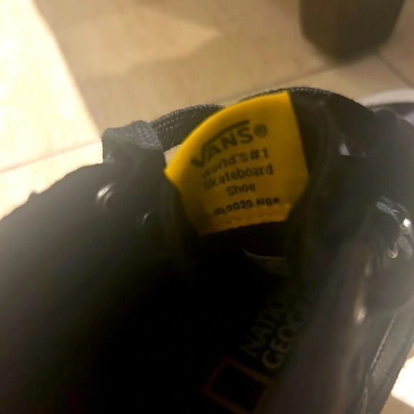 Brand new  Van’s collection “National Geographic” shoes size 5 or men’s 3.5 - Picture 9 of 11